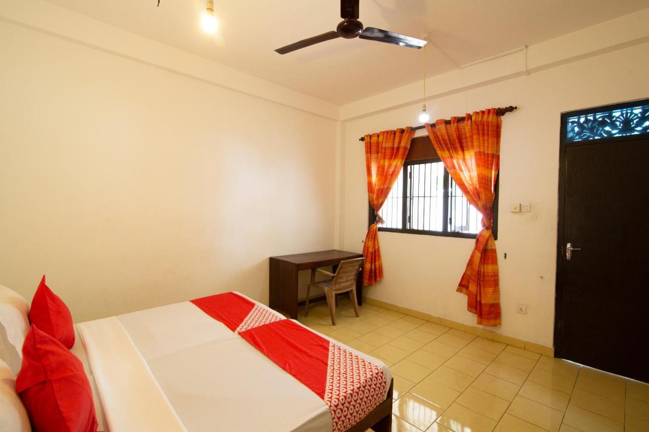 Oyo 553 Polhena Bay Resort Matara Buitenkant foto